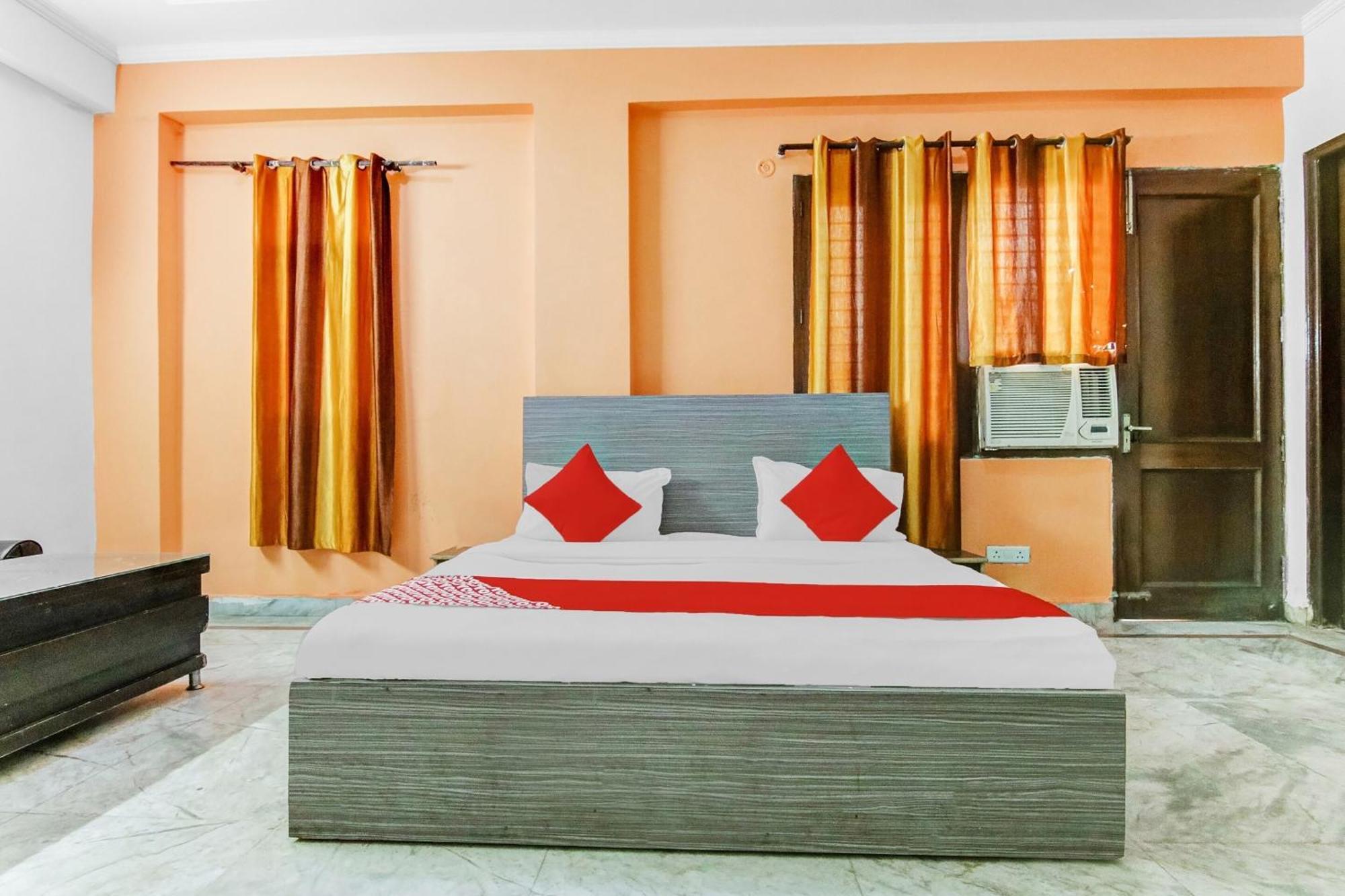 Hotel O Orlov Noida Exterior photo